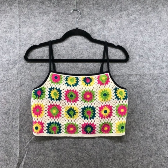 Crochet crop top - Picture 1 of 3